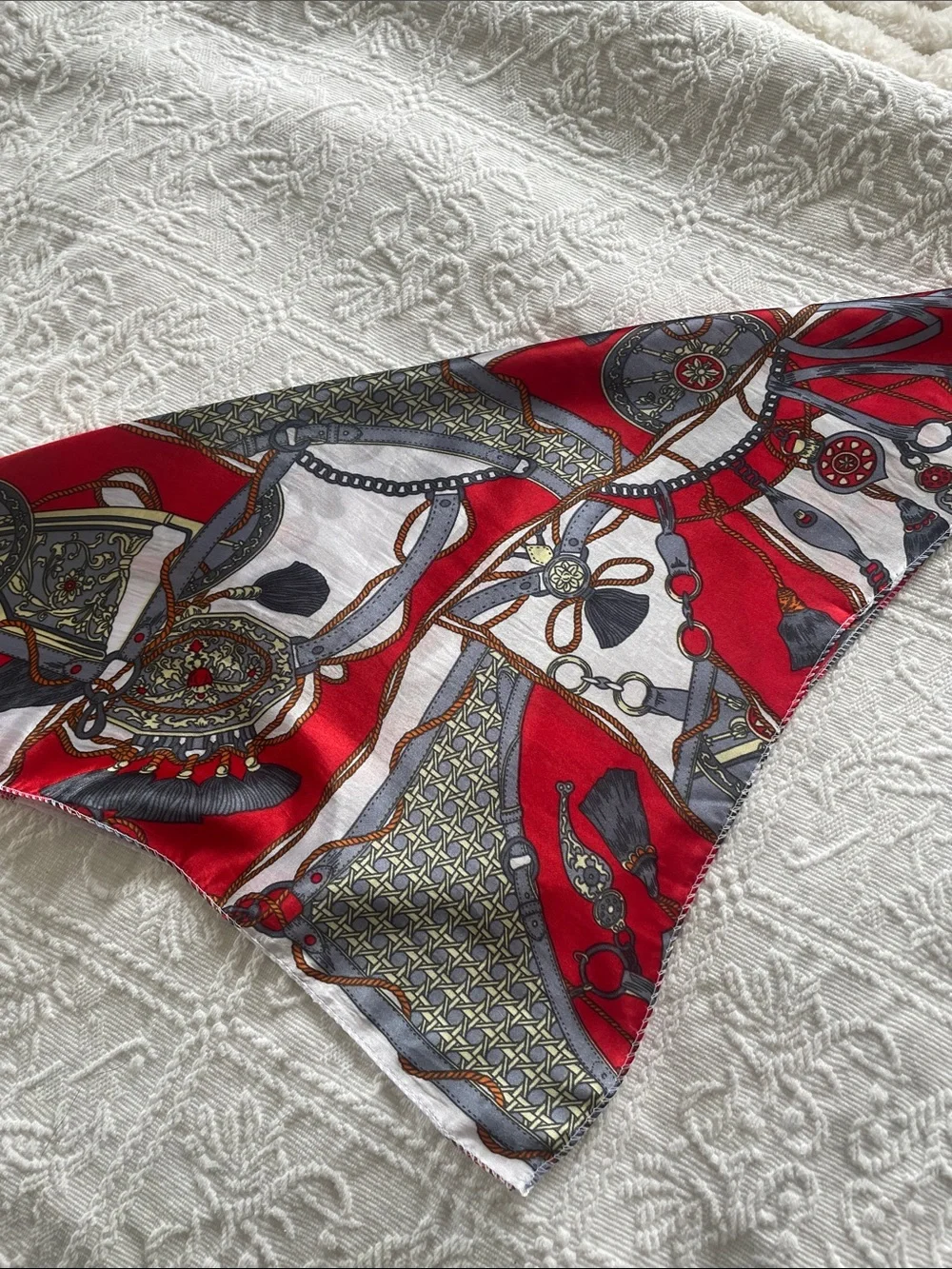 Scarf Satin Feel Red & White Equestrian Print Scarf 19 x 19 new with tags